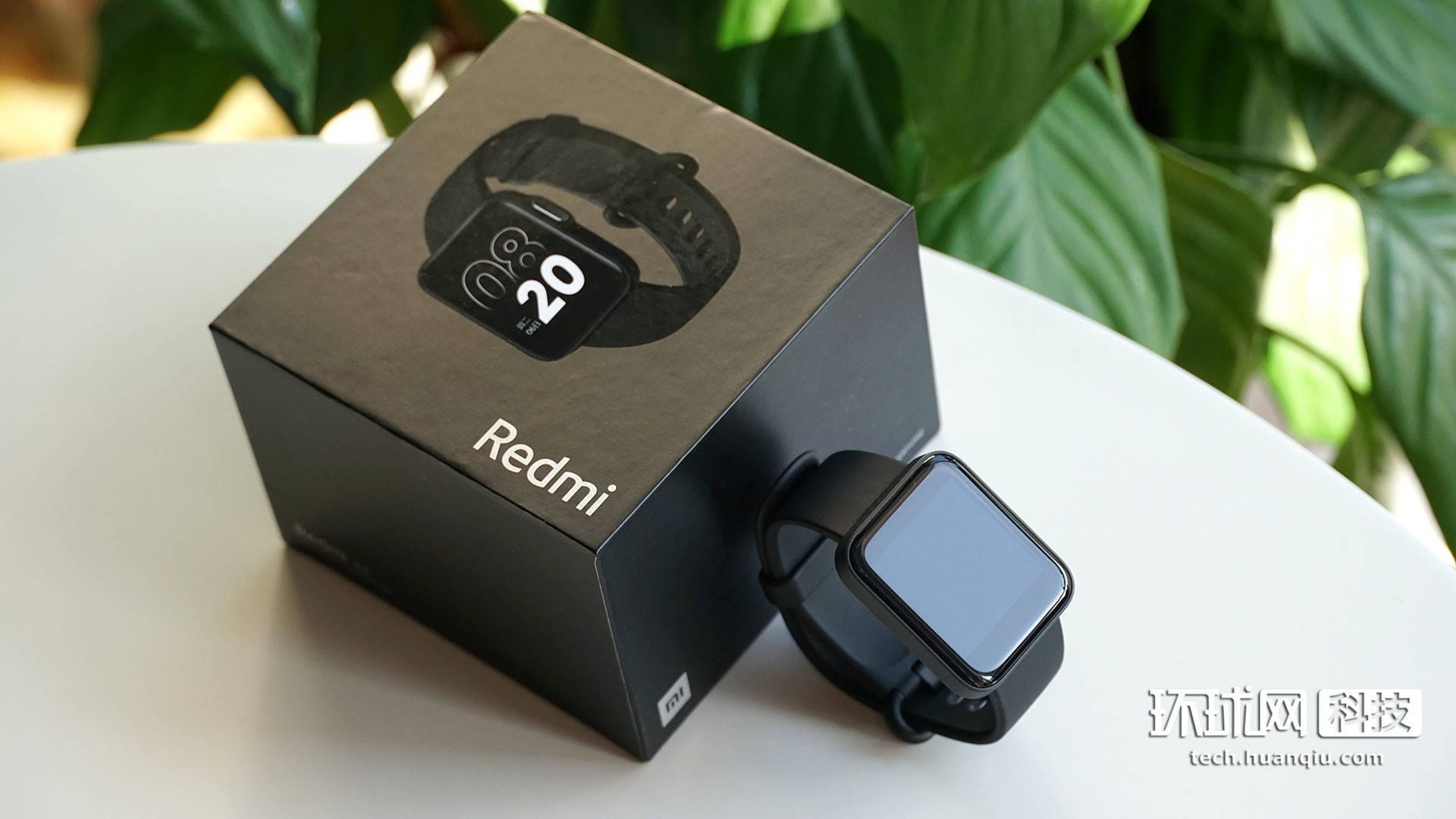 底价|Redmi Watch小方屏开箱：该有的功能它都有，299元底价爬上你的手