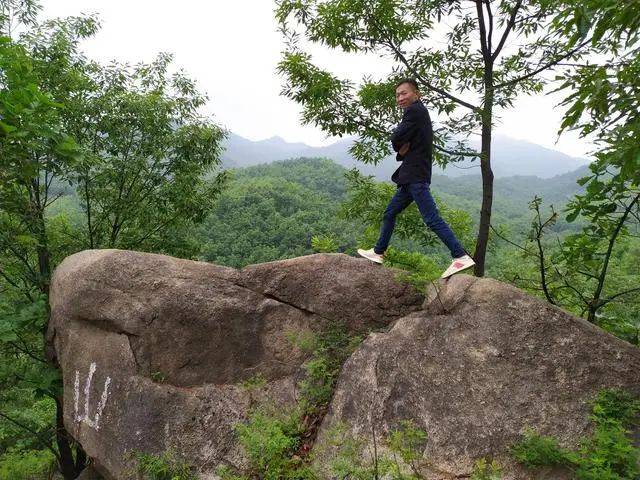 怎么看山上有没有野生动物 69d69e7c2fe14cc7acace591834d458f.jpeg