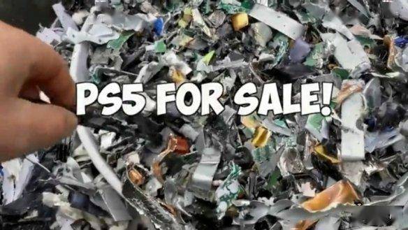 PS5被网友扔进了粉碎机：碾压成渣！画面过于解