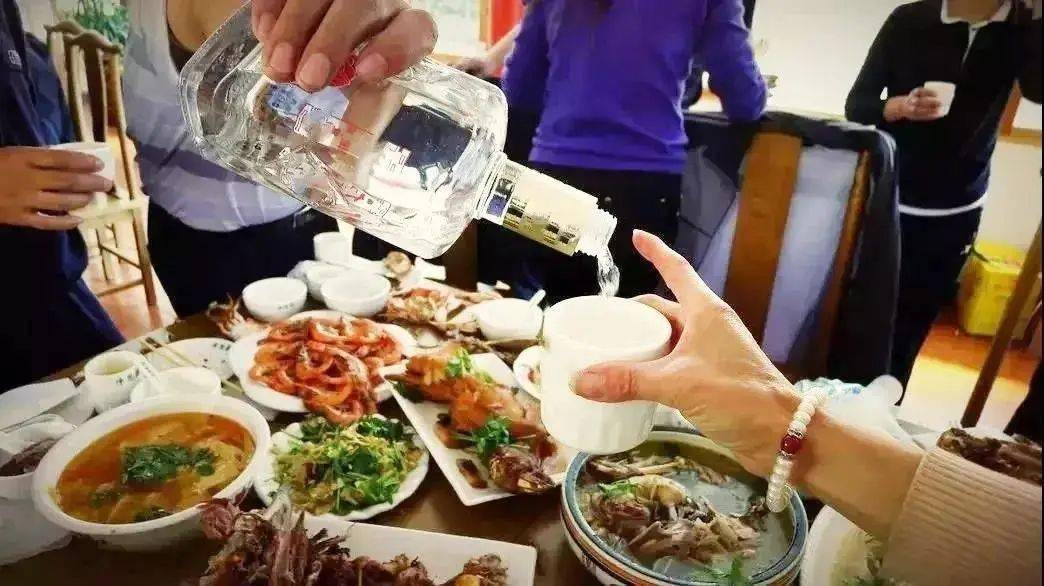 啥是小作坊 a8318d1e33234f978c906047def3595e.jpeg