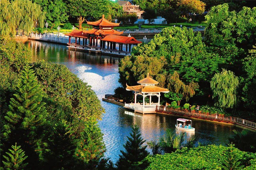 深圳 经济总量全球城市30强_深圳城市图片