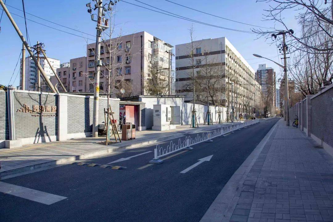清河街道儿童福利院西侧路北起朱房路,南至清河滨河路,全长242米