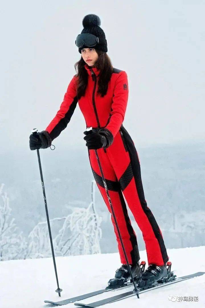十博体育滑雪服今年出圈儿了！这16个品牌的装备时髦又专业(图32)