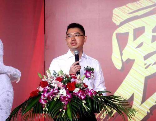 步什么程成语_丁字步正确站法是什么(2)