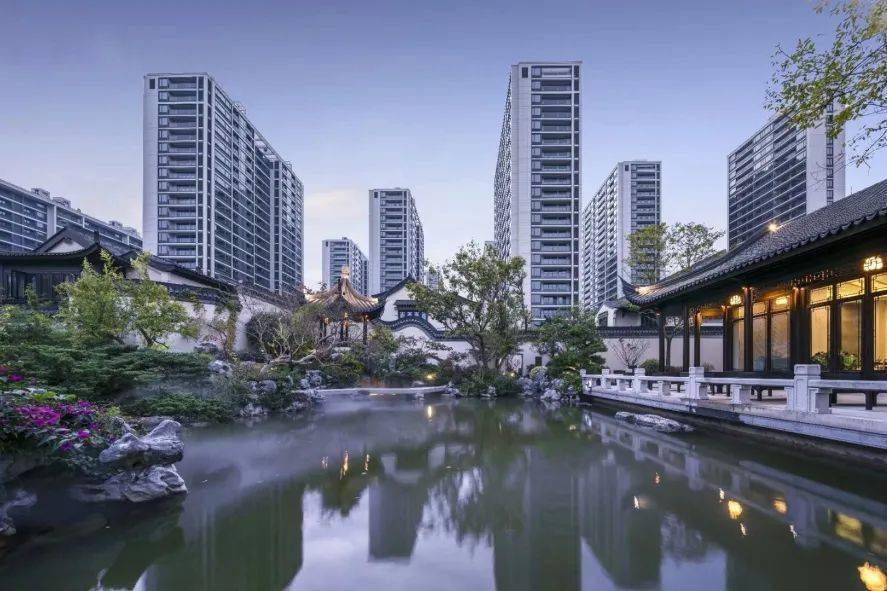 绿城中国董事会主席张亚东蝉联中国十大地产年度CEO-搜狐大视野-搜狐新闻