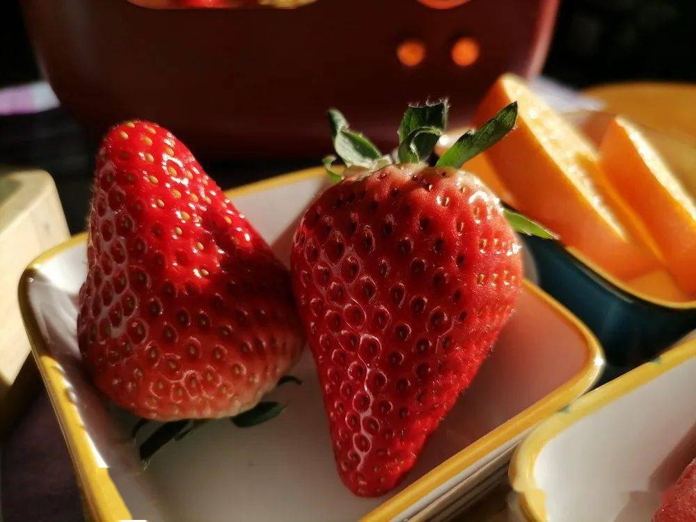 草莓是什么梗啊 f54218ab50254dc89b30e9e8f842fa9b.jpeg