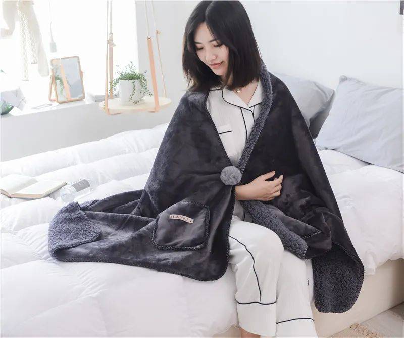 双层保暖披肩 615a3ea036bc47bcb09cb5c09ec5ebb5.jpeg