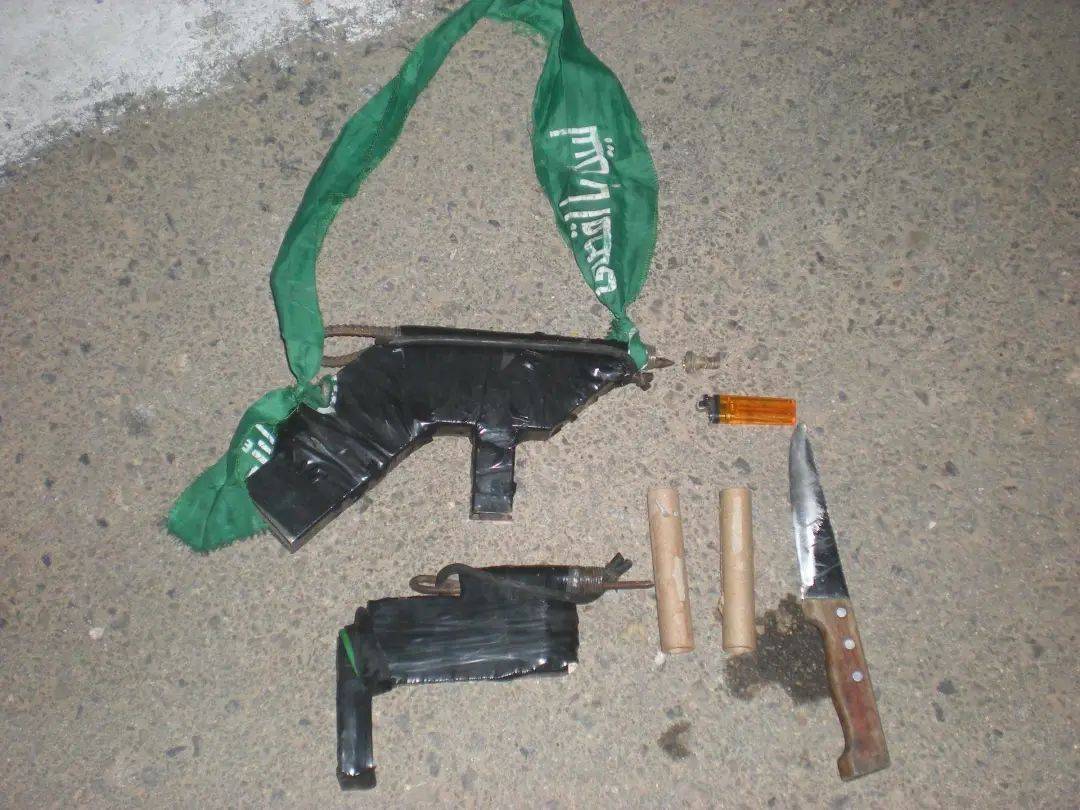 “即兴武器”( Improvised Weapon)