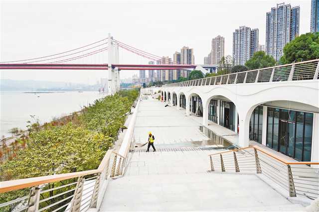 看效果丨九龙坡区九龙滩：13条绿色通道直达江滩 让市民亲近长江