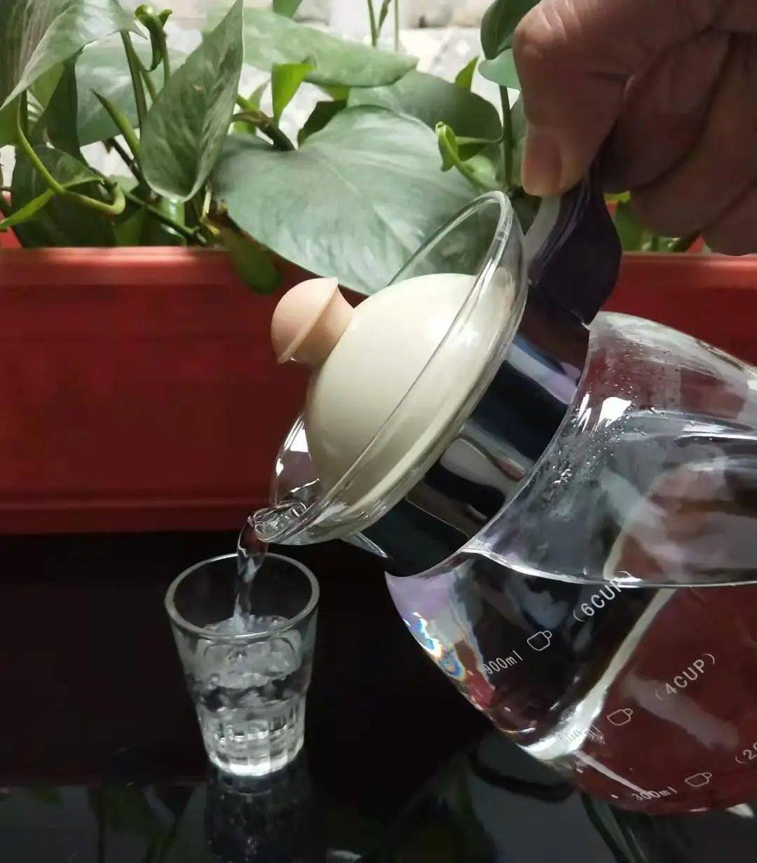杯子倒扣水不漏!