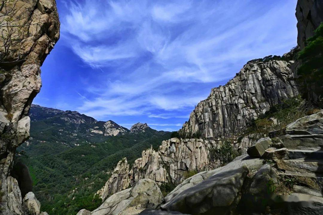 从碑文刻石到泰山文化,从人文景观到大爱信仰