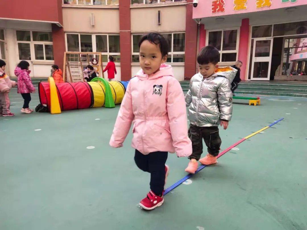 小孩运动器材 279d30100c9540c28fbbf555aba66193.jpeg