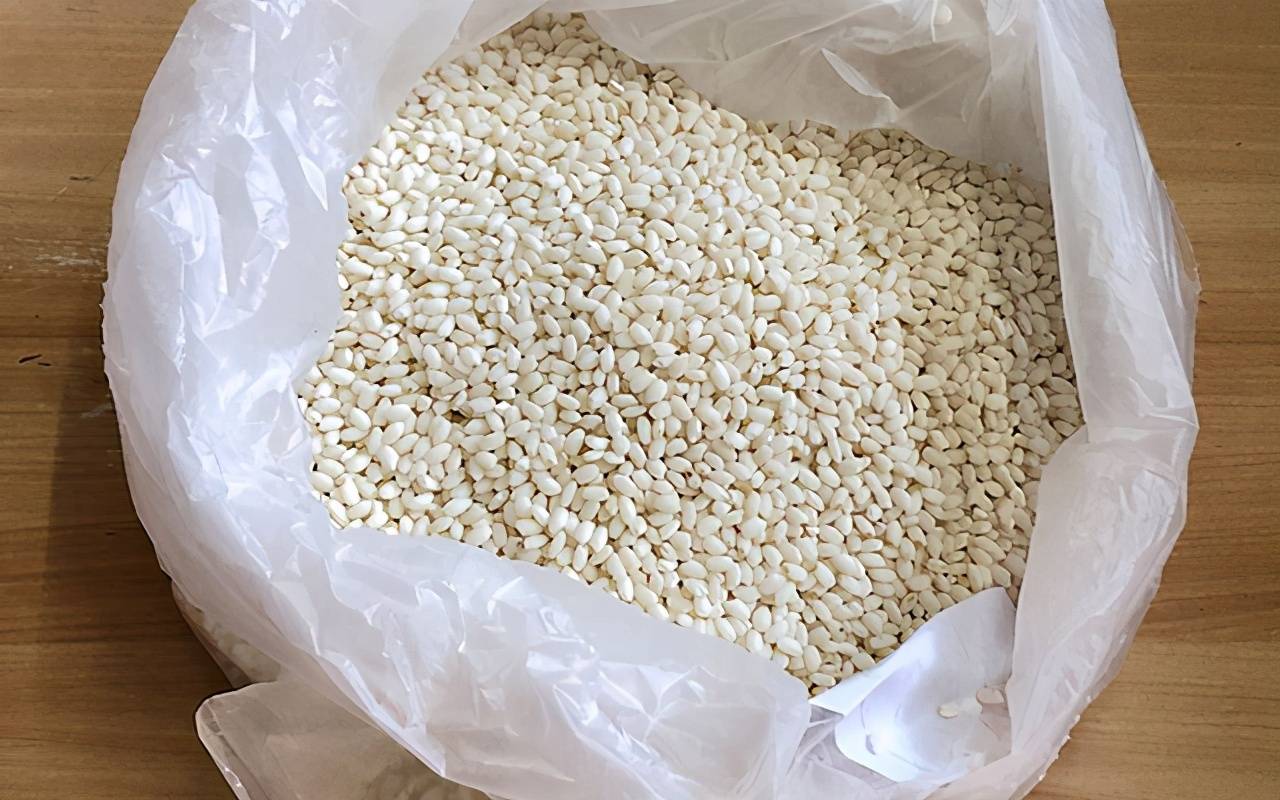 糯米丸子怎么做不粘手 3ef0d649badd4d08a8398dc113d7bada.jpeg