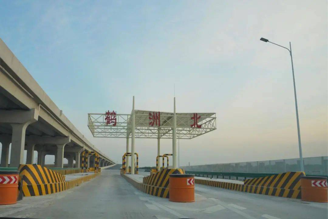 洪鹤大桥不堵攻略来了明天就这么走