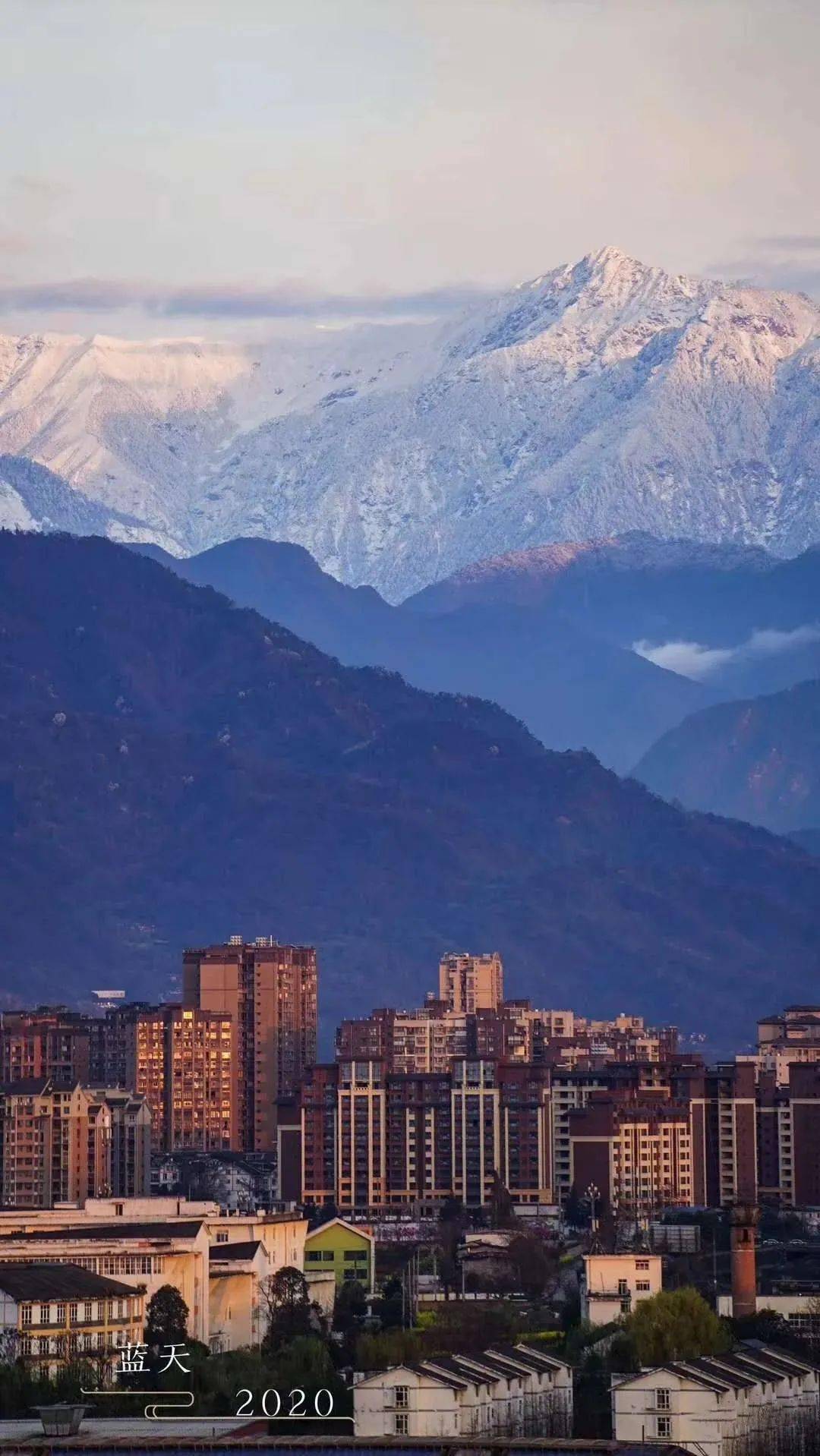 都江堰,住在雪山脚下的美好