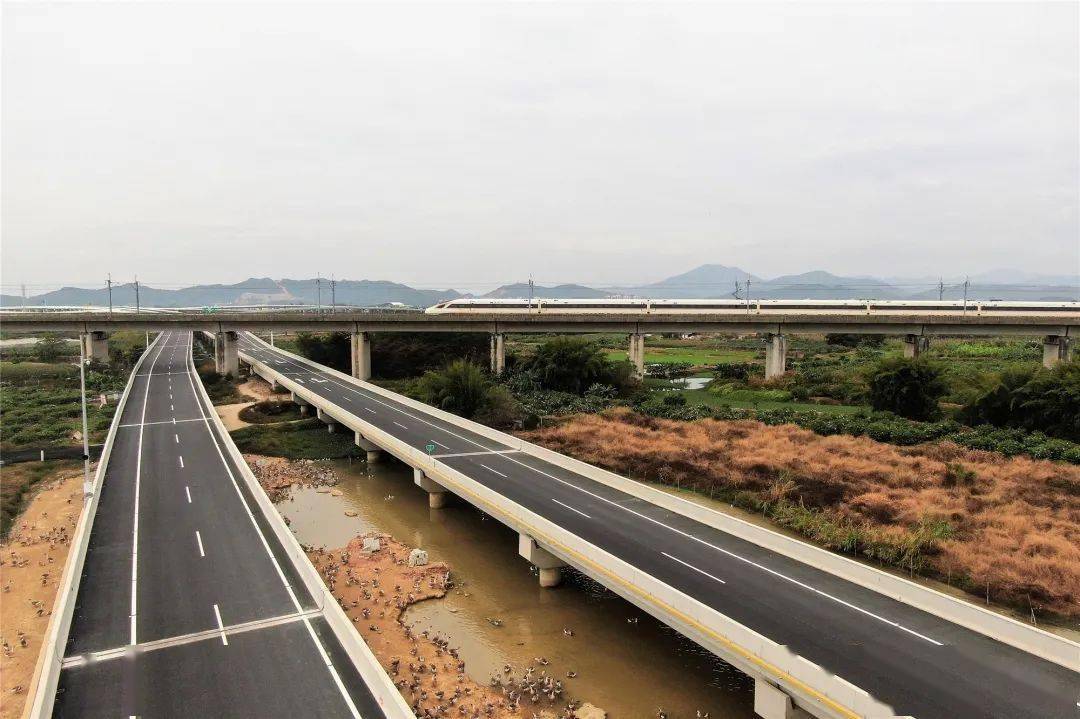 串联汕头,潮州,揭阳三地,潮汕环线高速公路开通运营