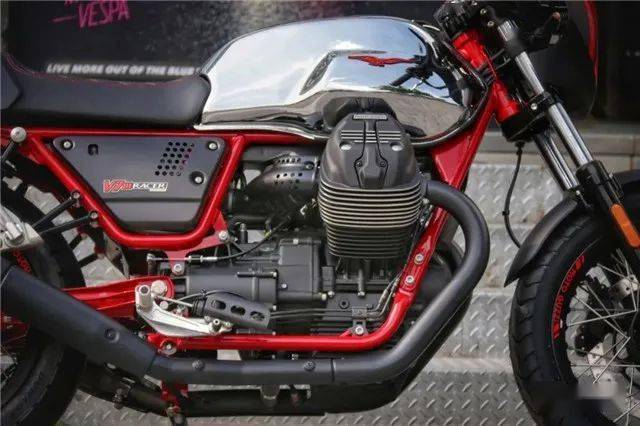 这种驾控乐趣值得体验 摩托古兹v7 iii racer