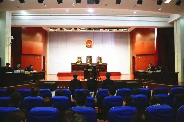 郑州市前三季度经济总量_建国前郑州市医院图片(2)