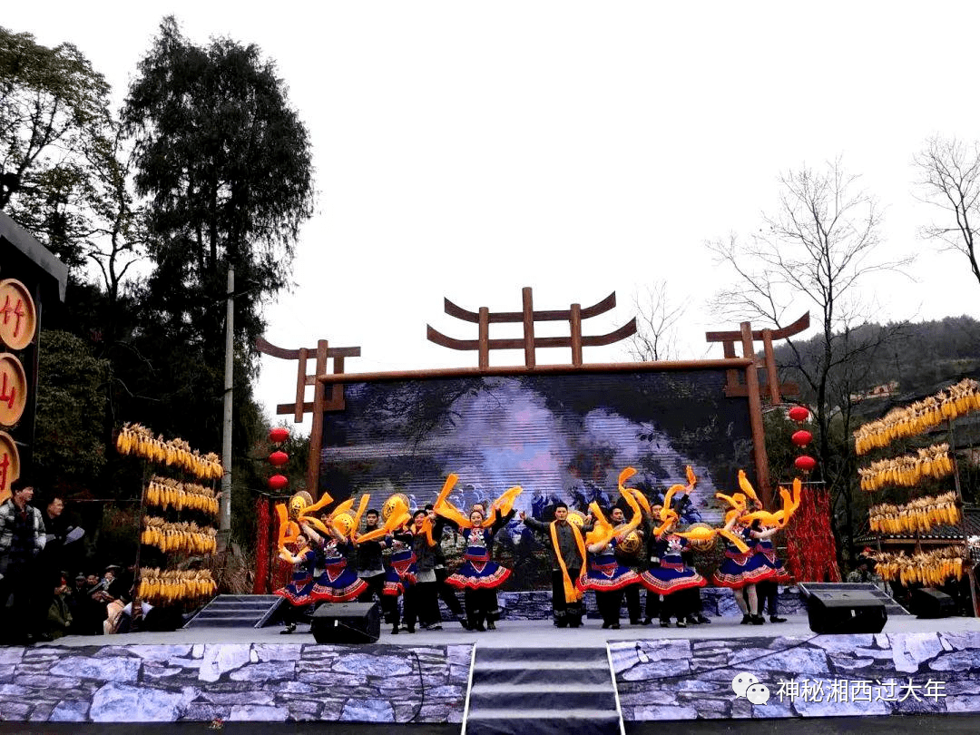 神秘湘西过大年|凤凰古城的年味,竟是如此不同!