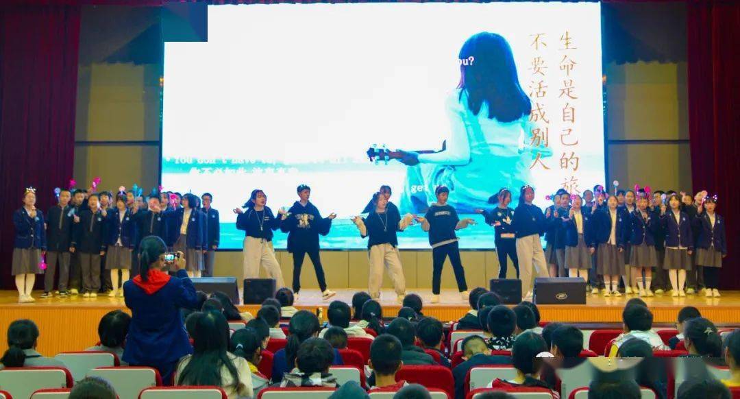 校园音乐大赛主办方 8346eb2c5787423a8f22dccdc05b49e2.jpeg