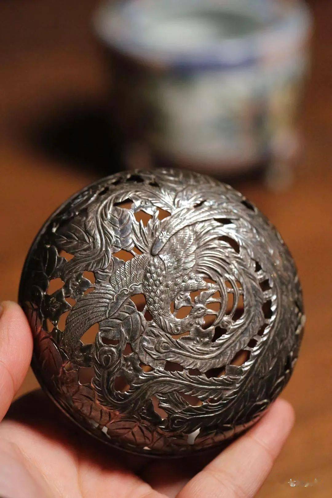 鉴赏｜五世三浦竹泉赤绘，岁寒三友题材香炉_搜狐网