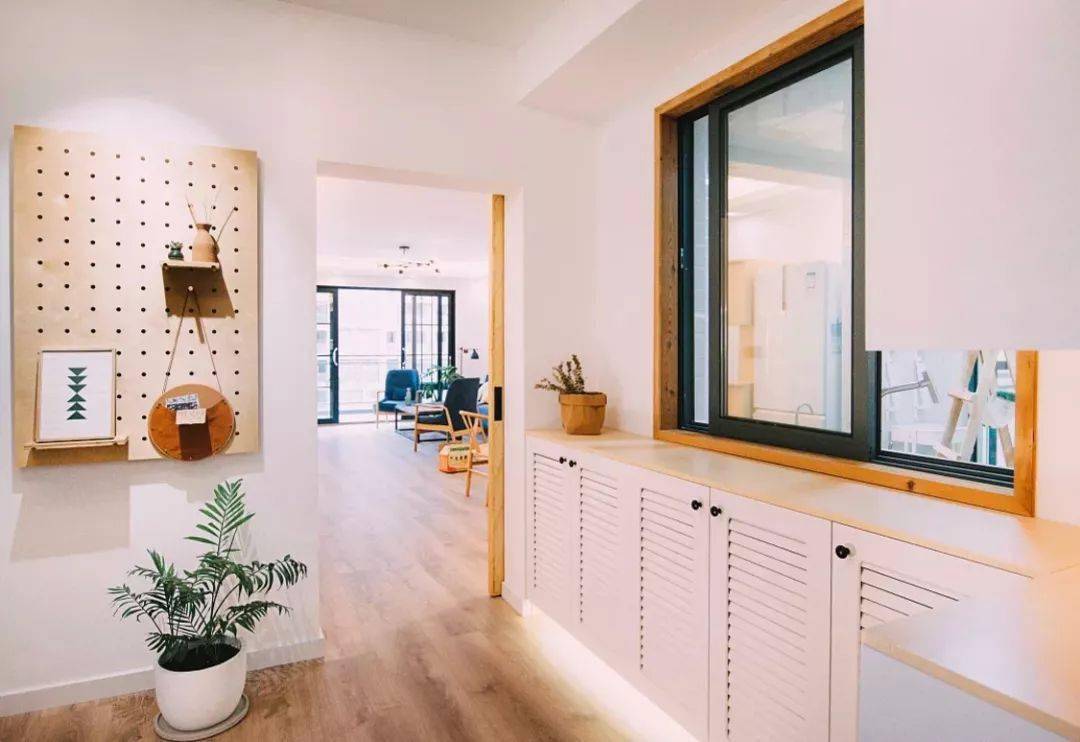 一进门摆什么摆件好 cfebe12b65814a6ba922501ecf30feeb.jpeg