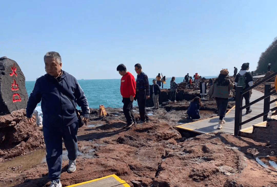 涠洲岛旅游热度攀升!元旦北海文旅市场持续复苏。