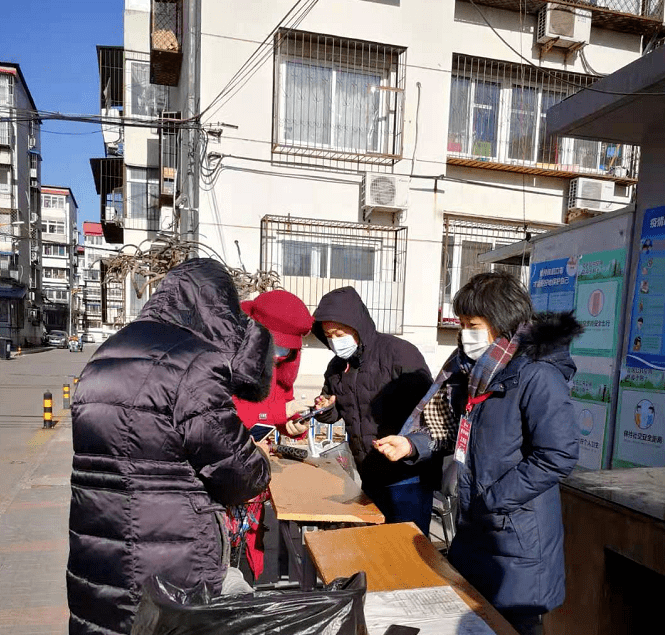 疫情防控严寒逆行守望相助水务人紧急驰援共筑疫情防控堡垒