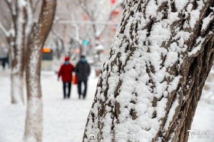 2021年乌鲁木齐第一场雪  乌鲁木齐美如画