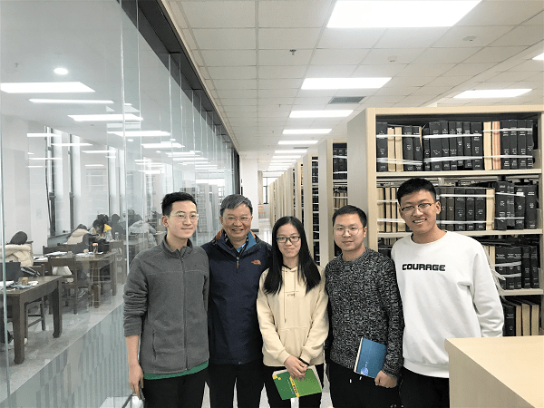 扬帆启新程 奋进正当时—严纯华校长元旦期间到图书馆亲切慰问师生