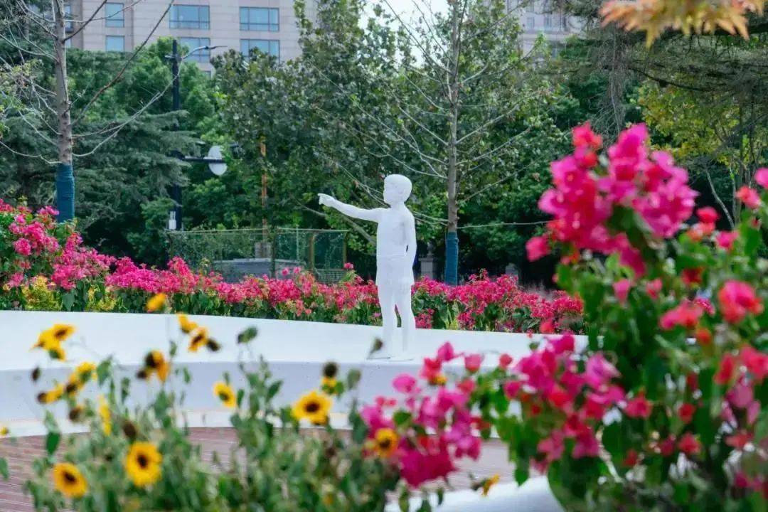 最美丽的花园歌曲 638a167445e04566b6ec4683f8755c8b.jpeg