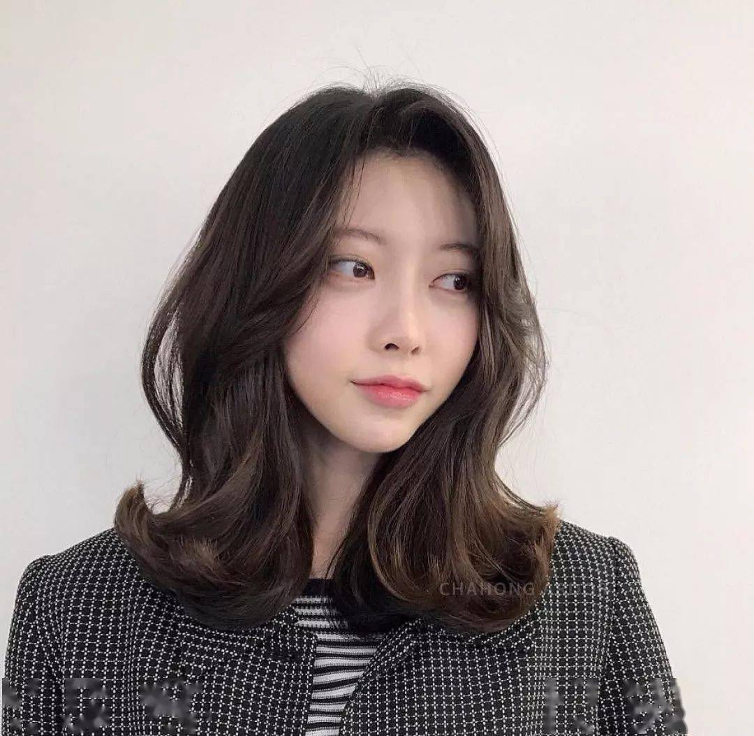 锁骨发发型 524735835dc34e7d957ee92e593be706.jpeg