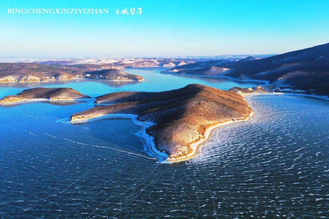 镜泊湖蓝冰!_冰城