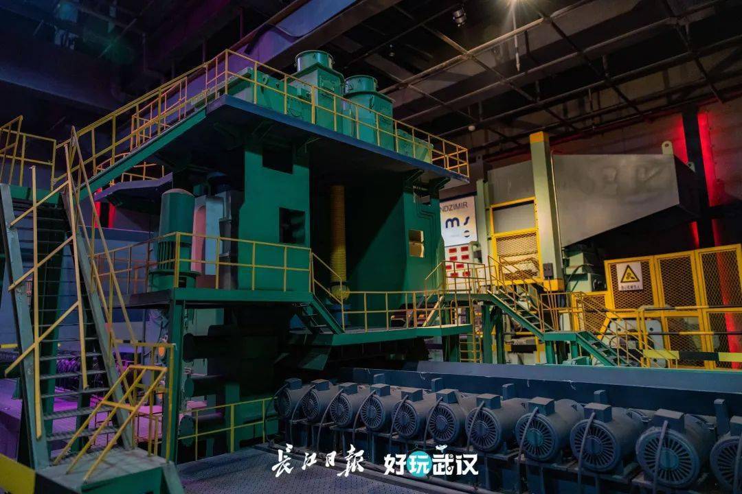 作为 中国首家钢铁博物馆,中国武钢博物馆浓缩了武汉钢铁创业兴业的