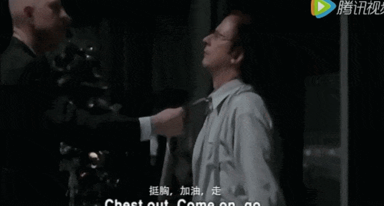 中年男小胖有一段网恋,女方约他两周后见面,在探戈舞厅.