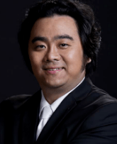 孙 砾特 邀 嘉 宾曹澈作为目前活跃在中国乐坛的青年指挥家, 现任福建