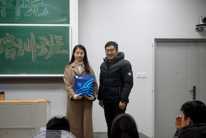 交通学院学生骨干培训班一路有你不惧寒风