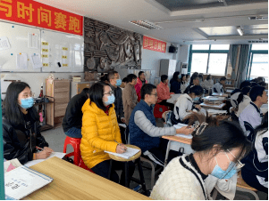 高中物理评课稿范文_小学英语评课稿范文_评课稿范文小学语文