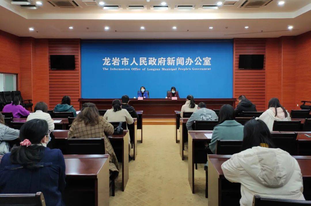 苏坂镇总人口_坂仔镇店面图片(3)