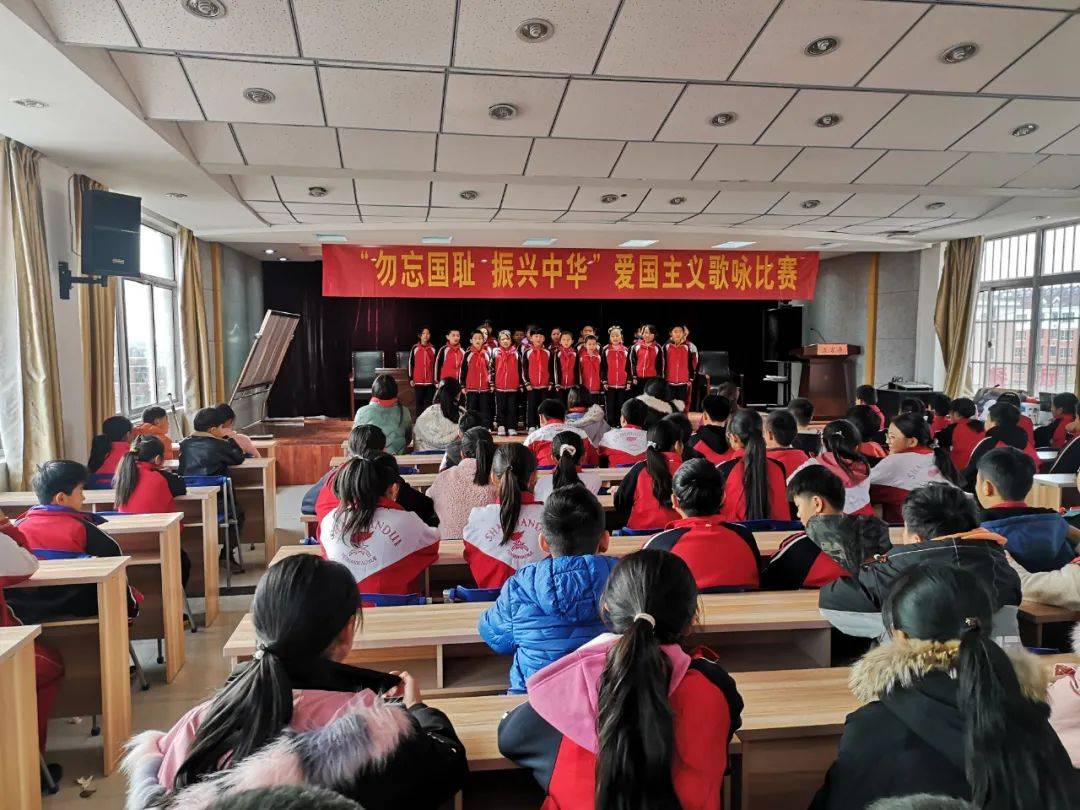 探沂镇2020GDp_中国gdp2020年(2)