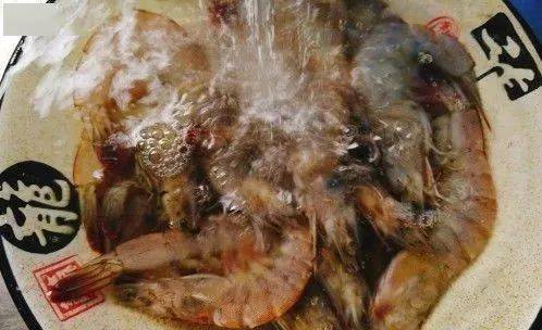 虾怎么烧比较红 4c66fd65ce134475a4f6531524622a16.jpeg