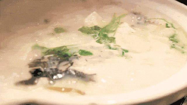 735703a1ebdf4a1d9d08aa2b8c84c345.gif