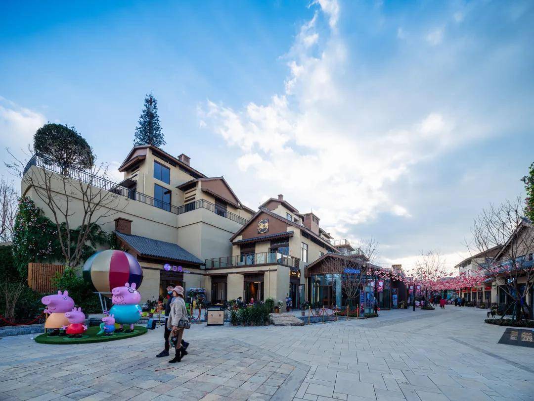滇池南岸新精彩,五渔邨小镇首期产业全景呈现