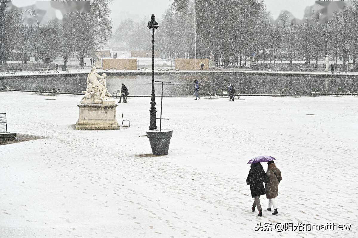 摄影组图:巴黎雪景美