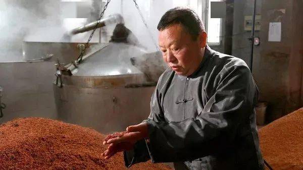 或者想要品尝茅台高端酱香酒 一定要先了解一下这位酿酒大师 仁怀市
