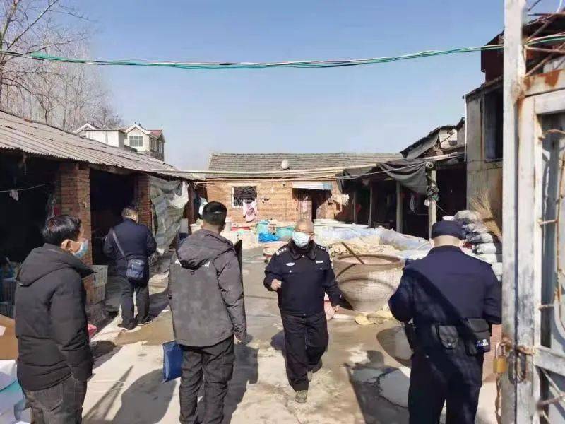 临泉一熟食加工黑窝点被捣毁!_韦寨