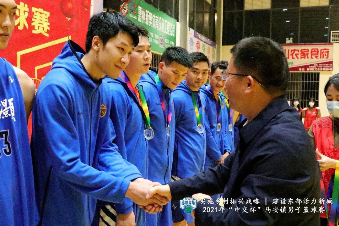 员:综合高中-张月宇颁奖嘉宾:马安镇党委宣传委员 段利彪优秀组织奖