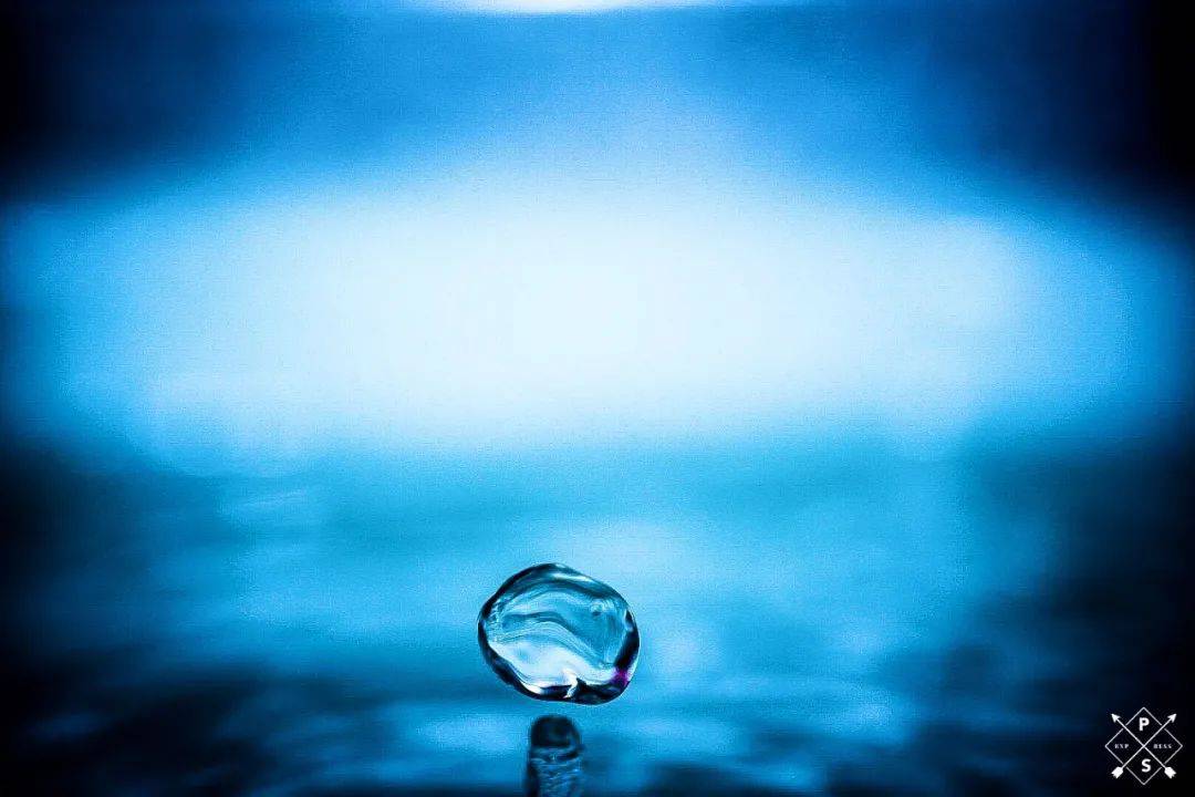 日本一网友沉迷"水摄影",冷色调照片意境满满,让你不禁沉迷.