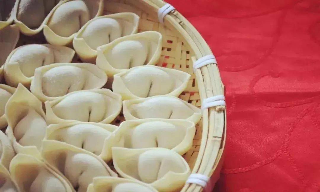 博山水饺周村烧饼制作历史悠久,已有一千八百多年的历史.