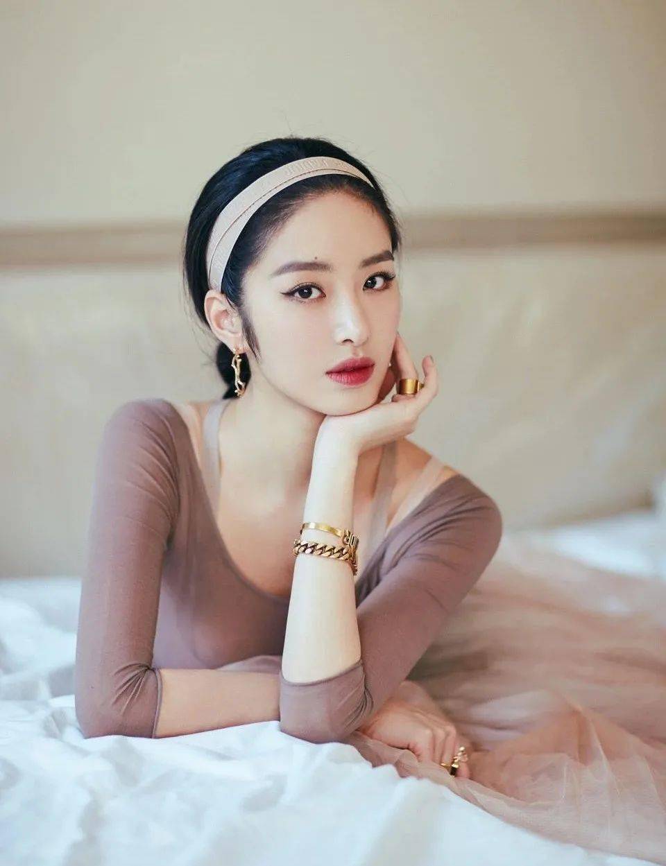 长相普通的女生,如何让别人觉得你是美女?